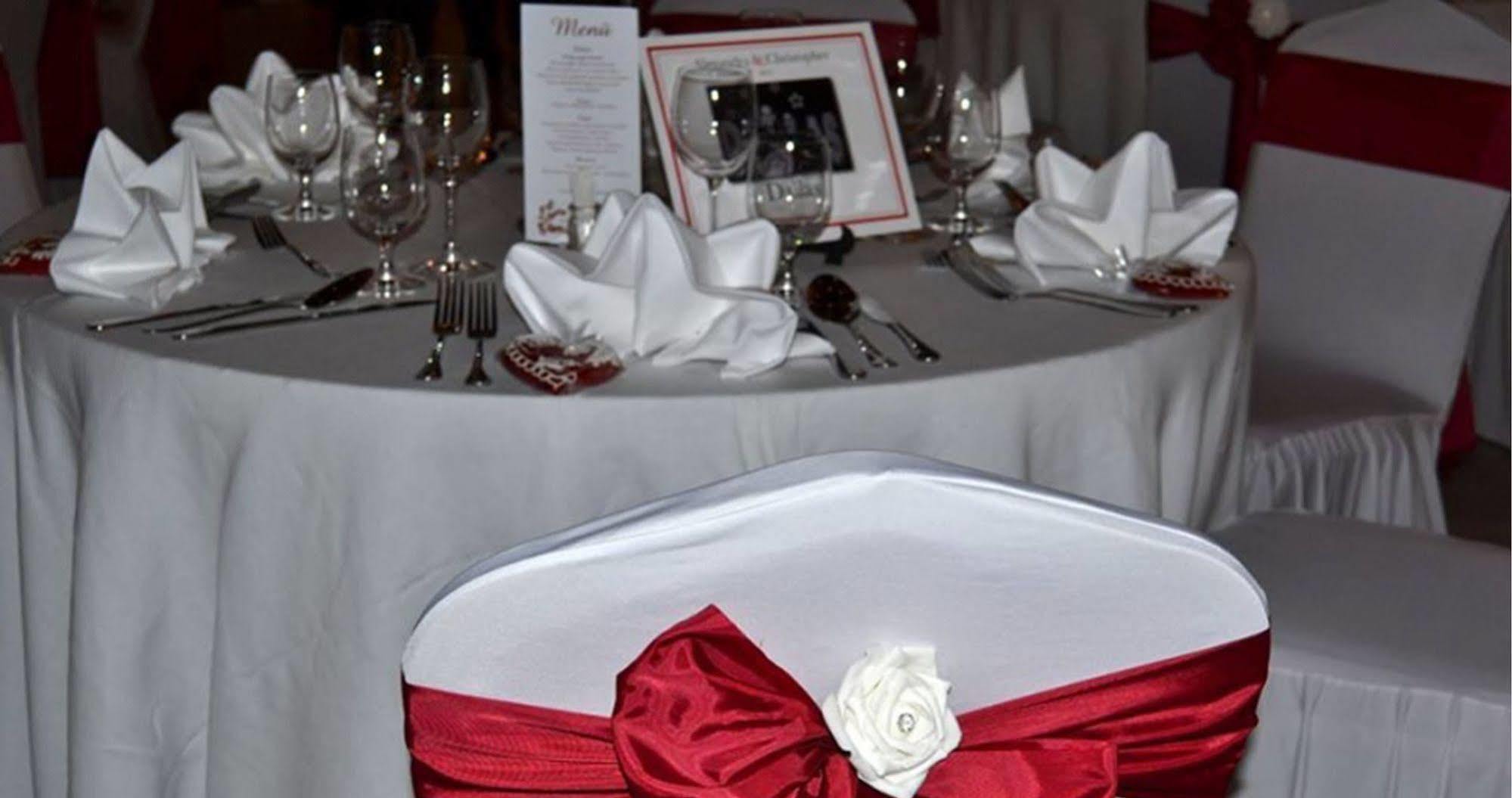 Hotel Konferencia Γκιόρ Εξωτερικό φωτογραφία